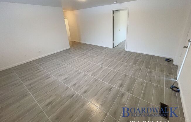 1 bed, 1 bath, 800 sqft, $1,099, Unit 3545 West Temple