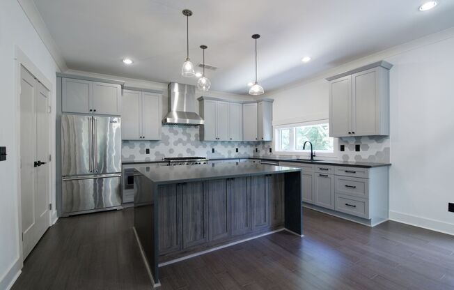 Luxury Townhouse in Boutique Community