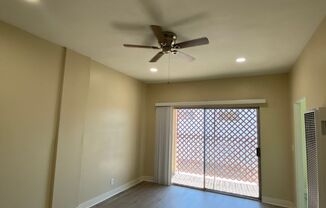 Studio, 1 bath, 400 sqft, $1,245, Unit 2600210