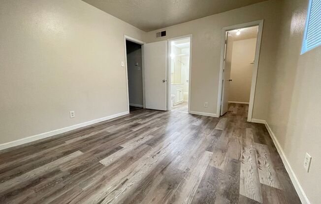 1 bed, 1 bath, 700 sqft, $855, Unit Unit 102