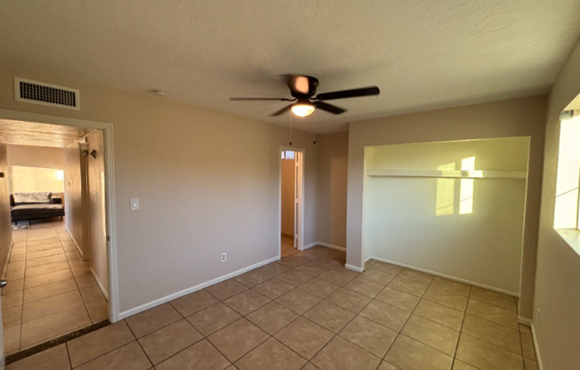 8527 N 31 DR