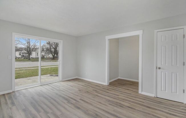 2 beds, 1 bath, 1,295 sqft, $1,400, Unit 4240 Norman Drive SE Apt 2