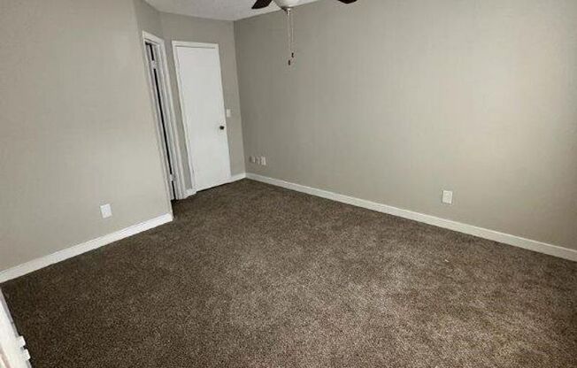 2 beds, 2 baths, 1,039 sqft, $1,675, Unit 91