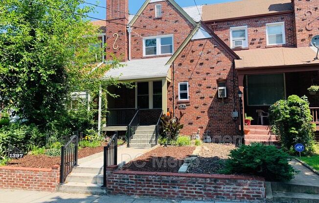 1397 SHERIDAN ST NW