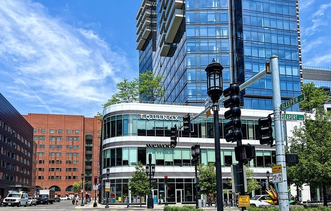 1 bed, 1 bath, 870 sqft, $4,000, Unit 403