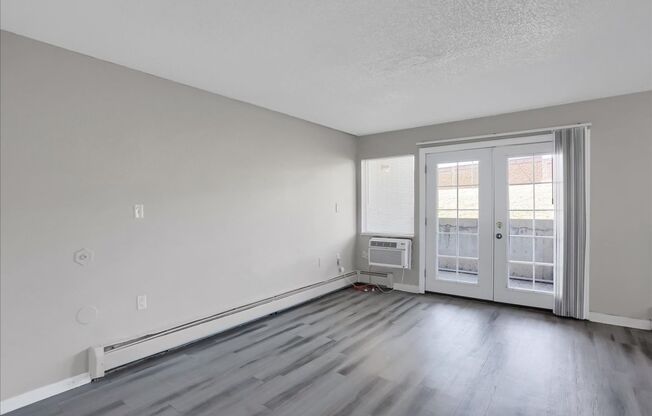 1 bed, 1 bath, 500 sqft, $999, Unit 95-15