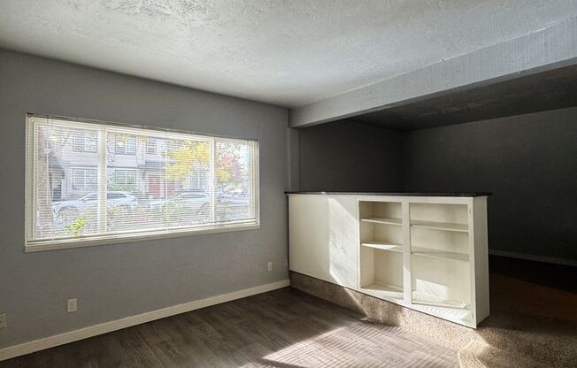 Studio, 1 bath, $1,125, Unit 05