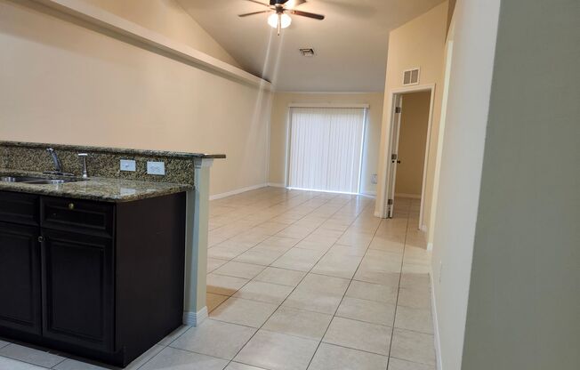 Nice, Clean 3 Bedroom, 2 Bathroom Duplex with garage in Cape Coral