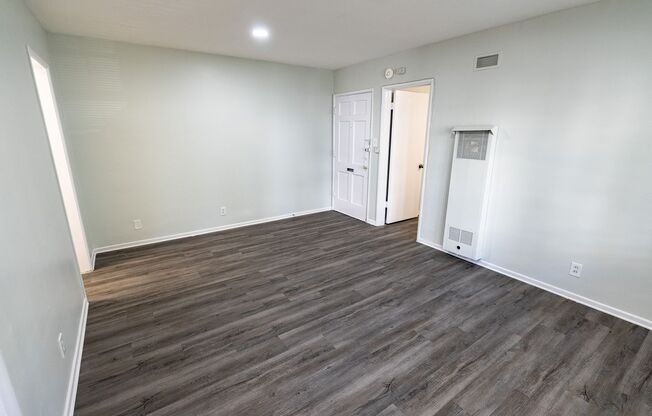 Studio, 1 bath, 625 sqft, $1,448, Unit 11