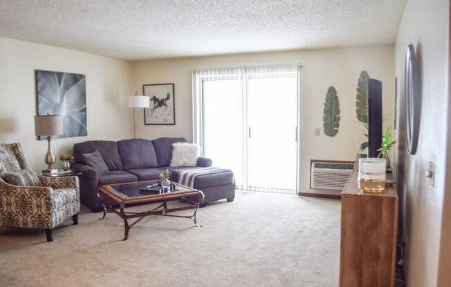 1 bed, 1 bath, 900 sqft, $1,285, Unit 108