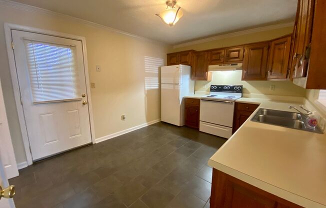 2 beds, 2.5 baths, 1,188 sqft, $1,400, Unit 108