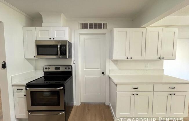 116 CEDAR LN