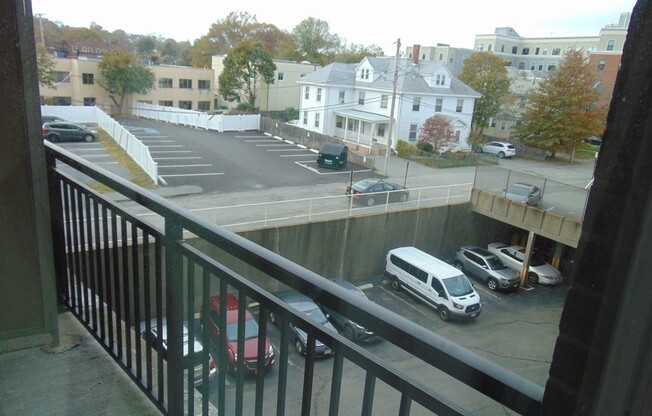 1 bed, 1 bath, 670 sqft, $1,900, Unit 4G