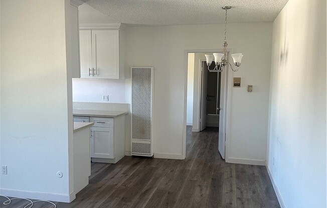 1 bed, 1 bath, 800 sqft, $1,975, Unit 208