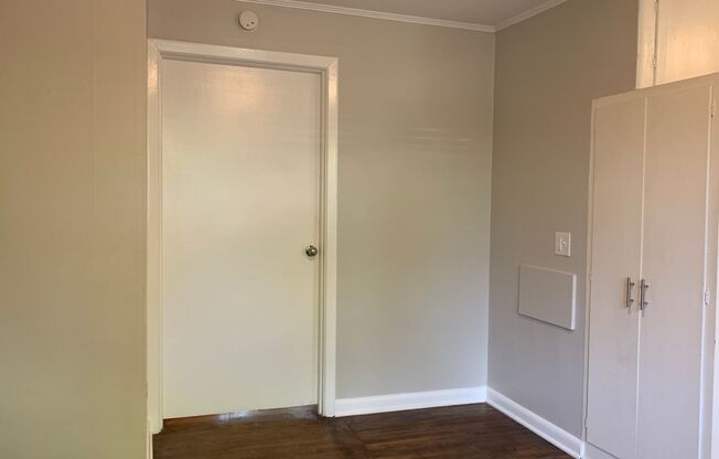 1 bed, 1 bath, 500 sqft, $995, Unit Unit B