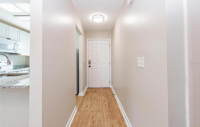 2 beds, 2 baths, 864 sqft, $1,500