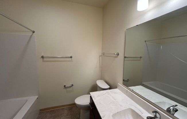 1 bed, 1 bath, 705 sqft, $1,395, Unit 106