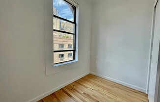 1 bed, 1 bath, $4,495, Unit 13