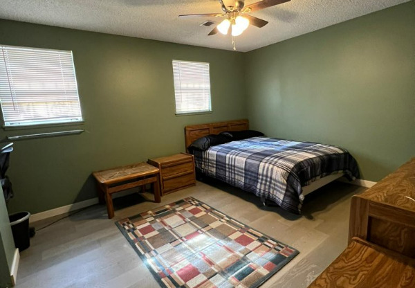 13005 E Elk Pl