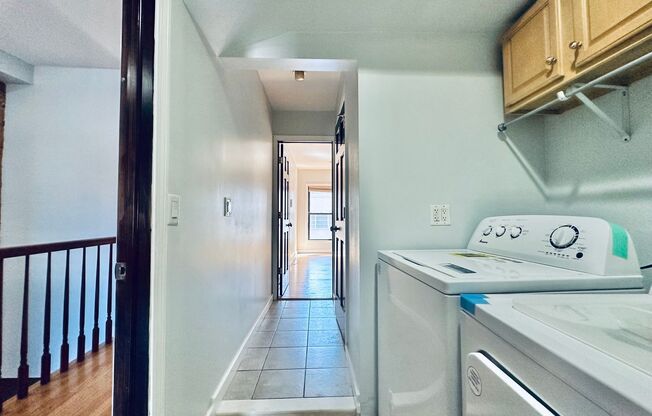 3 beds, 2 baths, $2,995, Unit 831-5