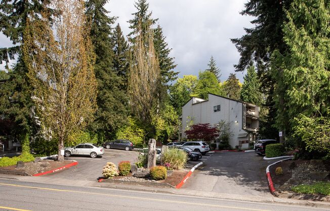 Creekside Place Apartments