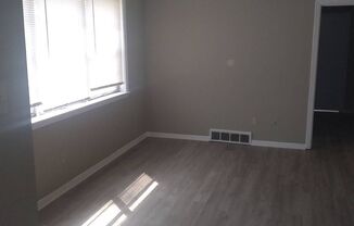 3 beds, 1 bath, $1,050