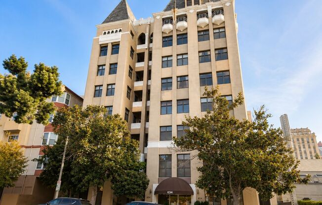 Studio, 1 bath, 500 sqft, $1,375, Unit 607