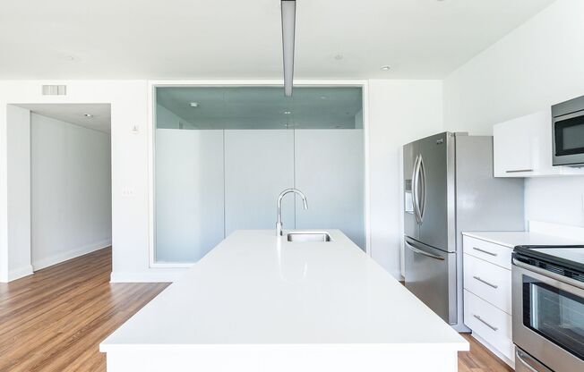 1 bed, 1 bath, 764 sqft, $1,743, Unit GL-15