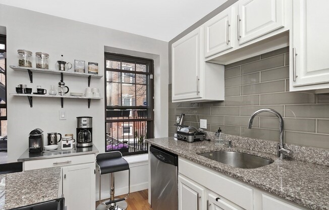 15 MEDFORD ST