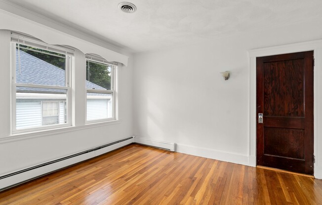 3 beds, 1.5 baths, 1,100 sqft, $3,150, Unit 38