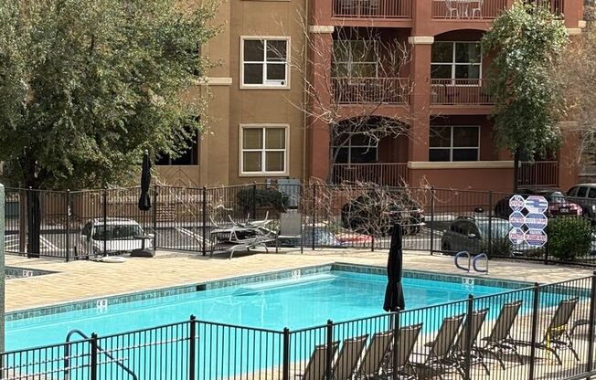 2 beds, 2 baths, $1,549