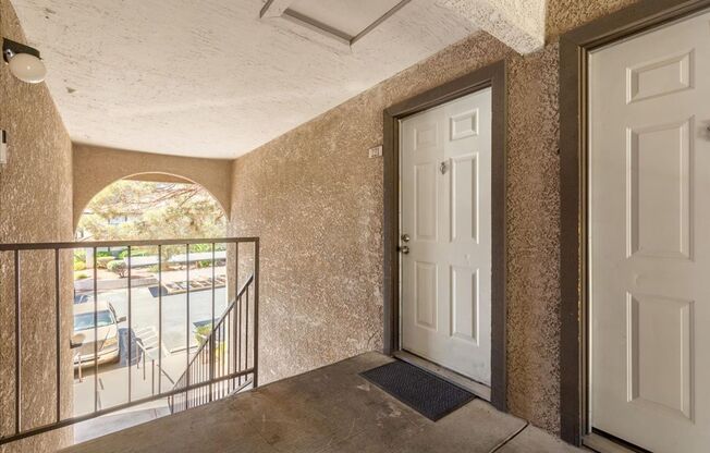 Beautiful 1 Bedroom 1 Bath Condo - Move In ready!