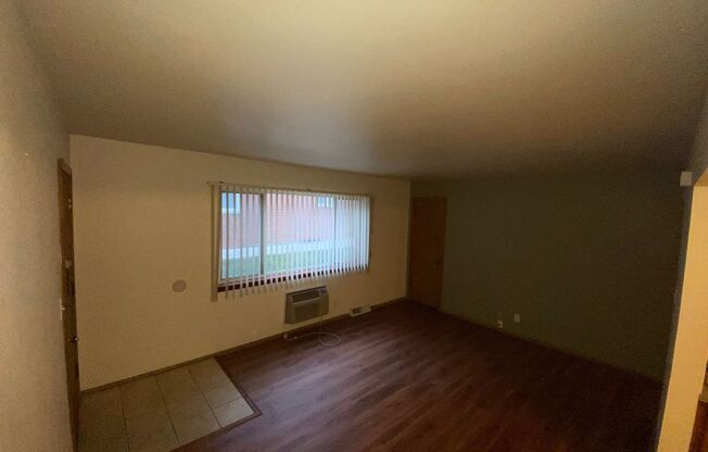 2929 3019 E ADAMS AVE