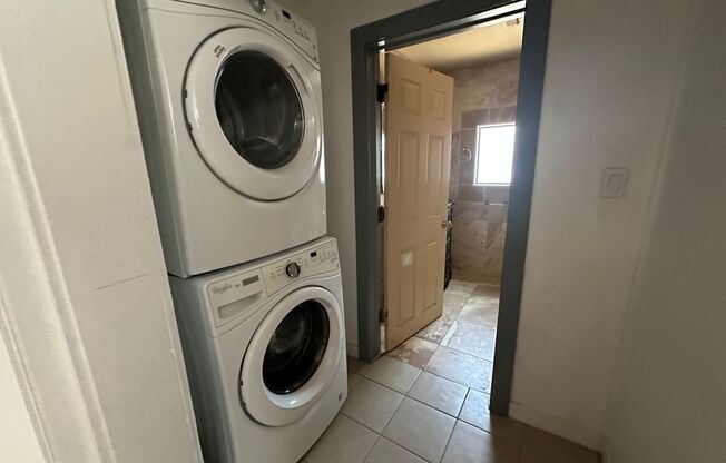 2 beds, 1 bath, 700 sqft, $1,700