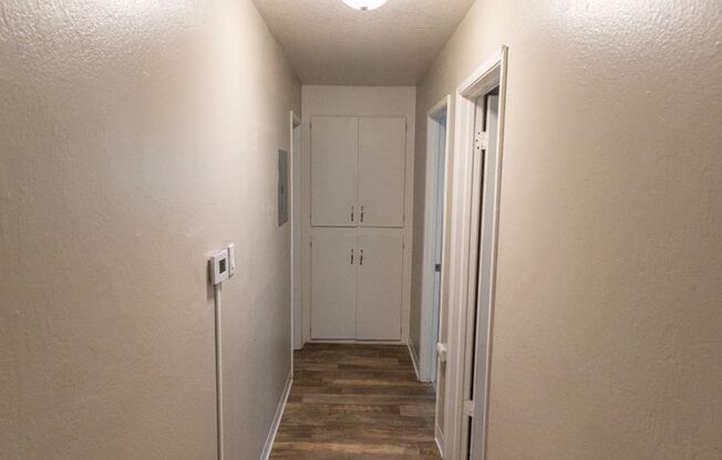 2 beds, 1 bath, $1,599, Unit 42