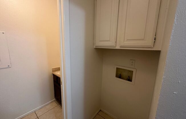 3 beds, 1 bath, $1,500, Unit UNIT 4