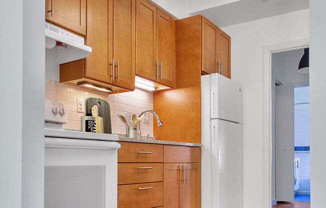 Warren Avenue Apartments