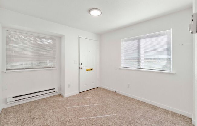 3 beds, 1 bath, 1,200 sqft, $2,095, Unit 103 A