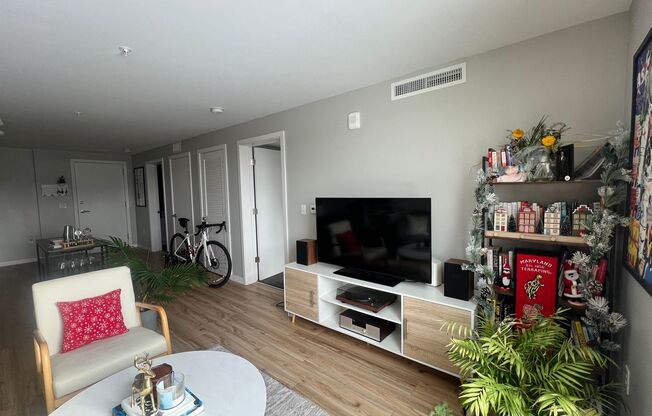 1 bed, 1 bath, 662 sqft, $1,650, Unit NK-704