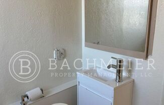 Studio, 1 bath, 300 sqft, $650, Unit 4