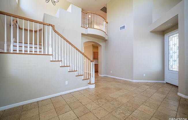 5 Bed 4 Bath in Ocean Pointe
