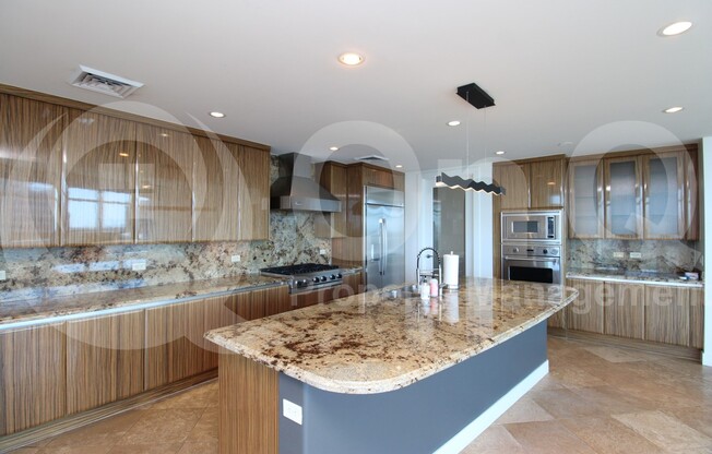 140 E Rio Salado Pkwy