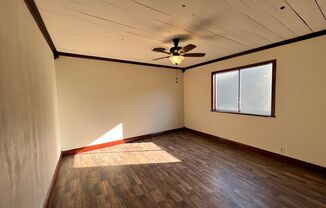 2 beds, 1 bath, $1,050