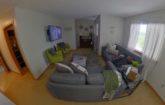 3D Tour Available - Open Kitchen + Spacious Bedrooms + Perfect Location! Available July 1st!