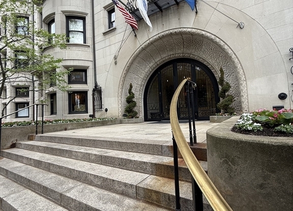 416 Commonwealth Ave