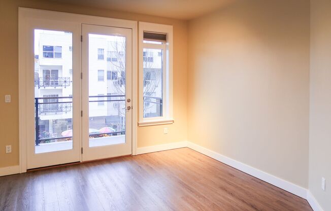 Lakeside 2BR Condo with Modern Finishes & Prime Location!