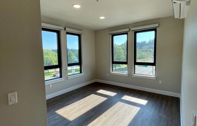 1 bed, 1 bath, 453 sqft, $1,895, Unit 418-301