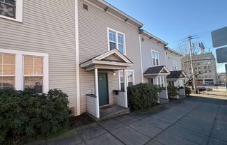 E Chestnut Apartments: 1-Bedroom Units in the Heart of Bellingham