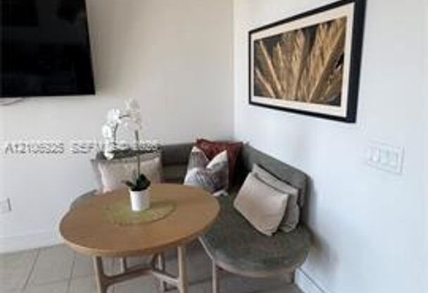 1 bed, 1 bath, $3,800, Unit # 159
