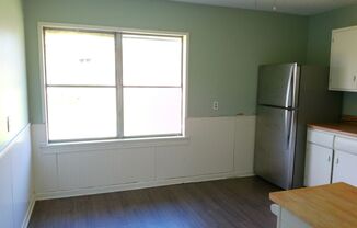 3 beds, 1 bath, $1,125